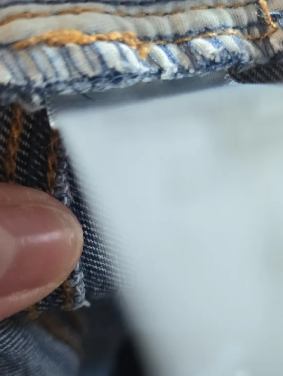 Sofia by sofia vergara Distressed High-Rise Denim Shorts - Blue Size 12 - Picture 9 of 10